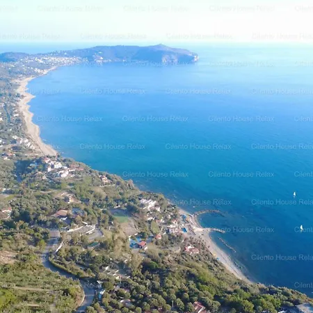 Cilento House Relax Mansarda アパート